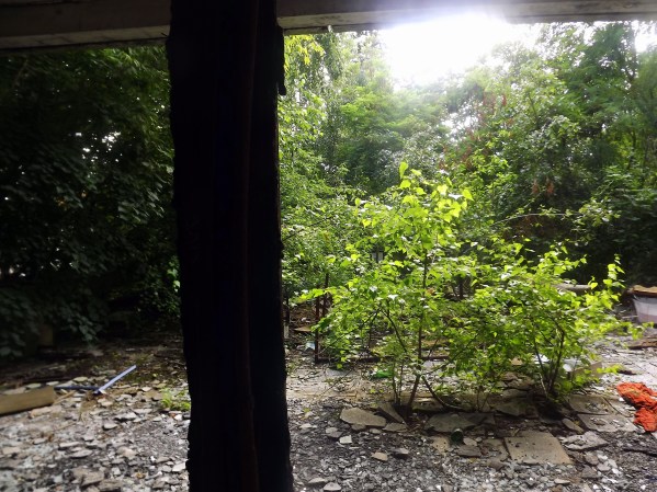 балкончик на втором этаже