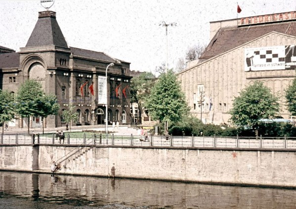 friedrichsstadt-palast-formerly-grosses-schauspielhaus